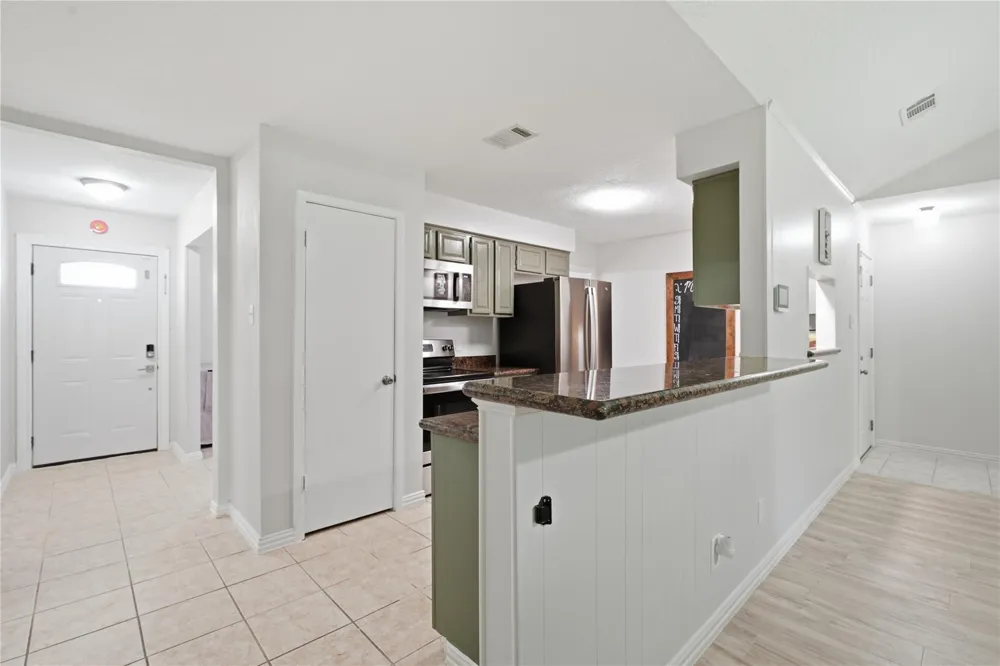 4850 Kentington Drive Alvin, TX 77511