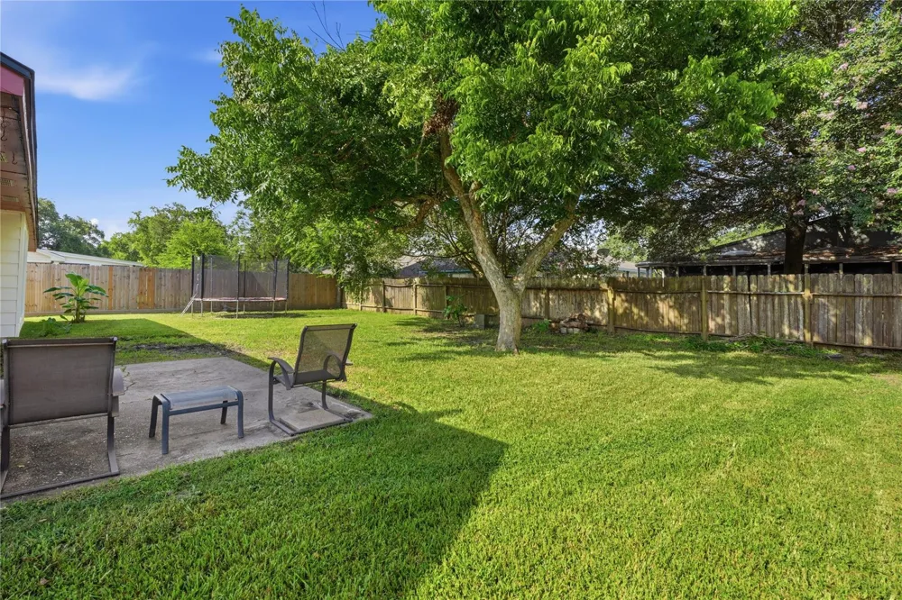 4850 Kentington Drive Alvin, TX 77511