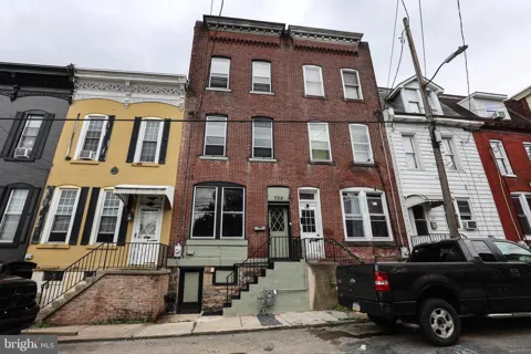 709 W NORWEGIAN STREET