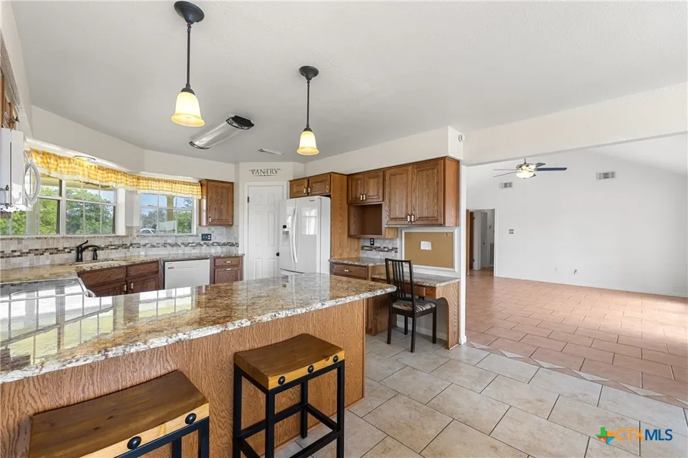 504 Ave N Johnson City, TX 78636