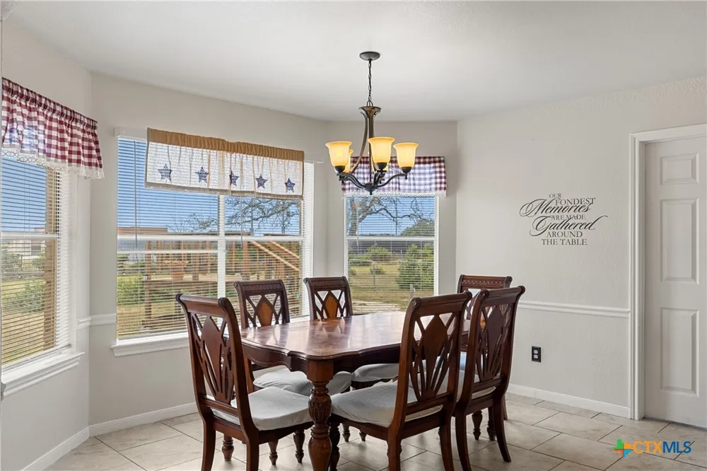 504 Ave N Johnson City, TX 78636