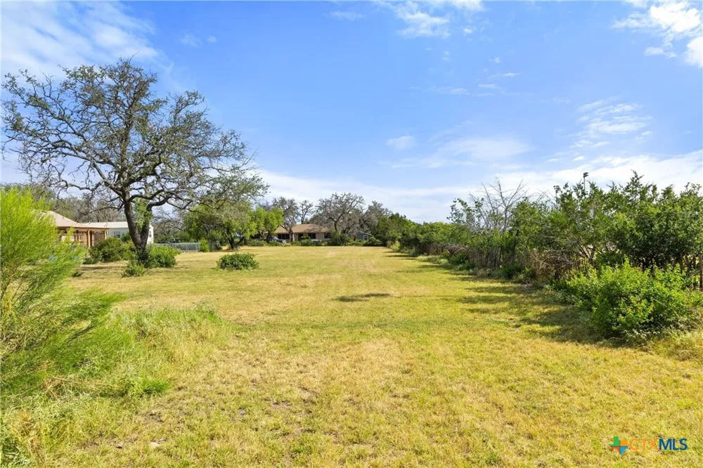 504 Ave N Johnson City, TX 78636