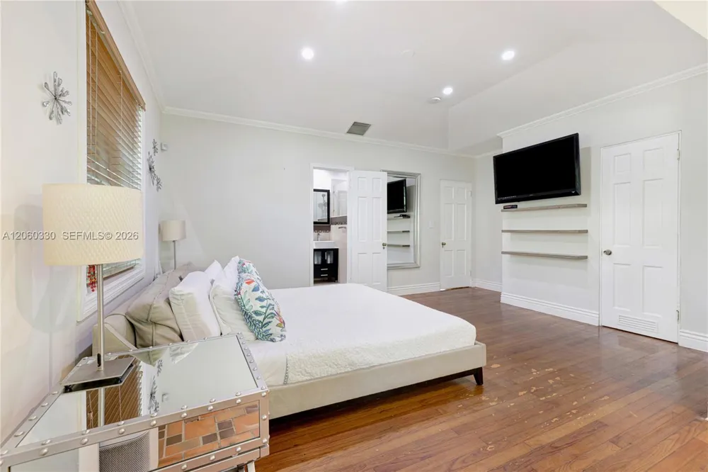 349 NE 96th St Miami Shores, FL 33138