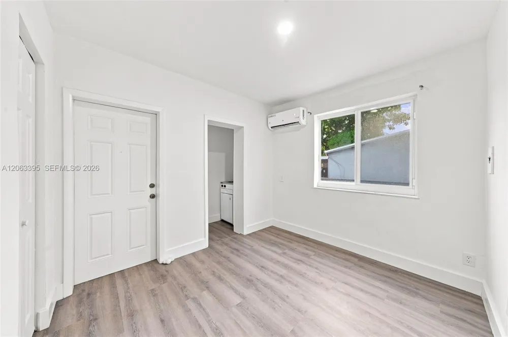 128 NW 9th Ave #7 Miami, FL 33128