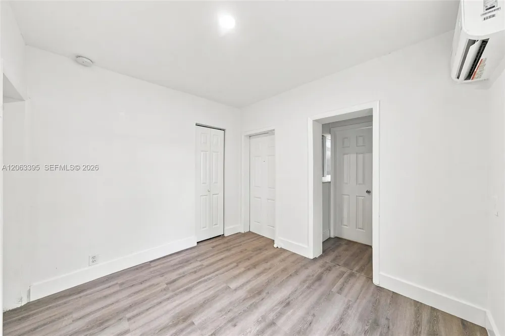 128 NW 9th Ave #7 Miami, FL 33128