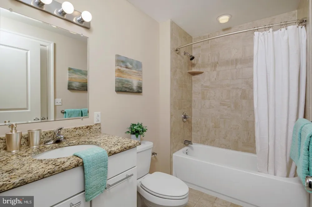 1501 LOCUST STREET #UNIT 701 Philadelphia, PA 19102