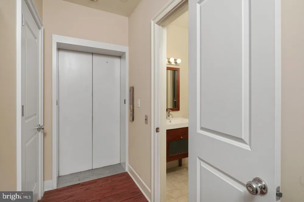 1501 LOCUST STREET #UNIT 701 Philadelphia, PA 19102