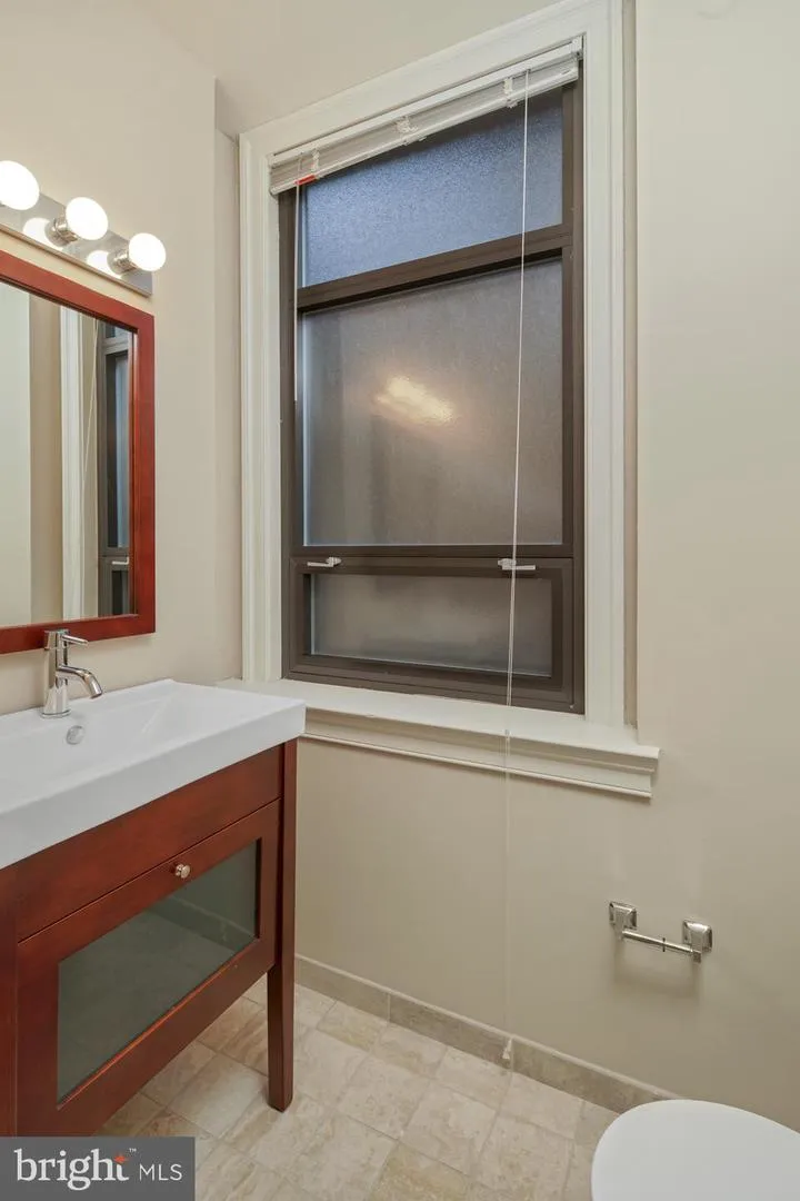 1501 LOCUST STREET #UNIT 701 Philadelphia, PA 19102
