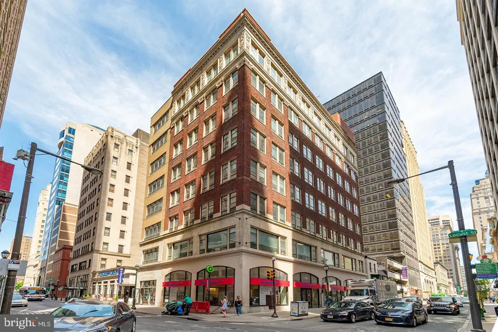 1501 LOCUST STREET #UNIT 701 Philadelphia, PA 19102