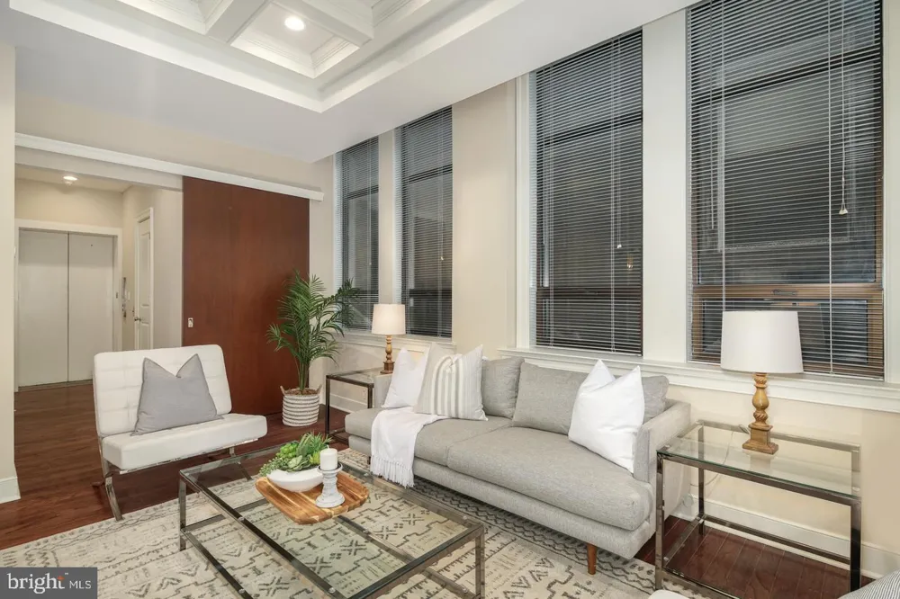 1501 LOCUST STREET #UNIT 701 Philadelphia, PA 19102