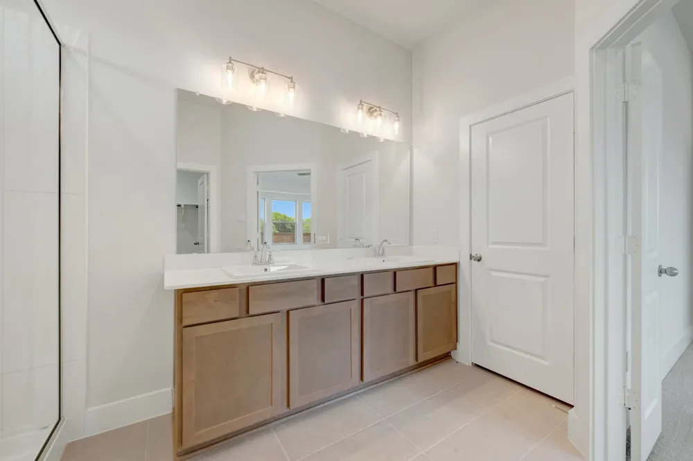1733 Nesting Robin Lane Denton, TX 76249