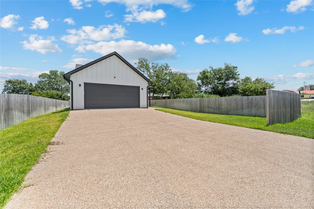 107 Jena Street Riesel, TX 76682