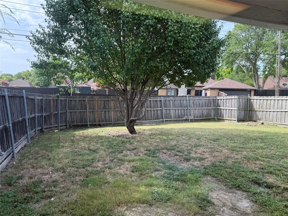 206 E Ridgegate Drive Garland, TX 75040