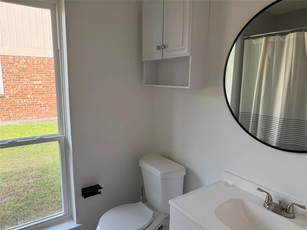 206 E Ridgegate Drive Garland, TX 75040