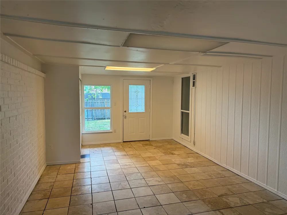 206 E Ridgegate Drive Garland, TX 75040