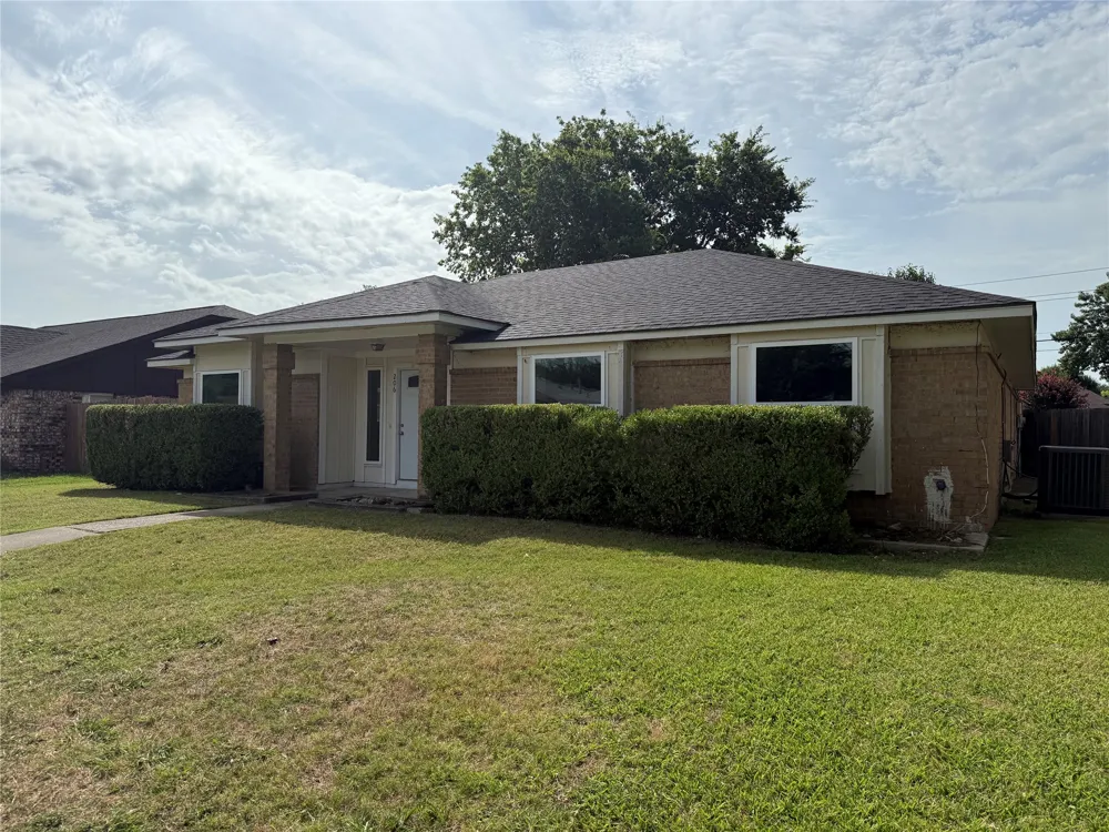 206 E Ridgegate Drive Garland, TX 75040