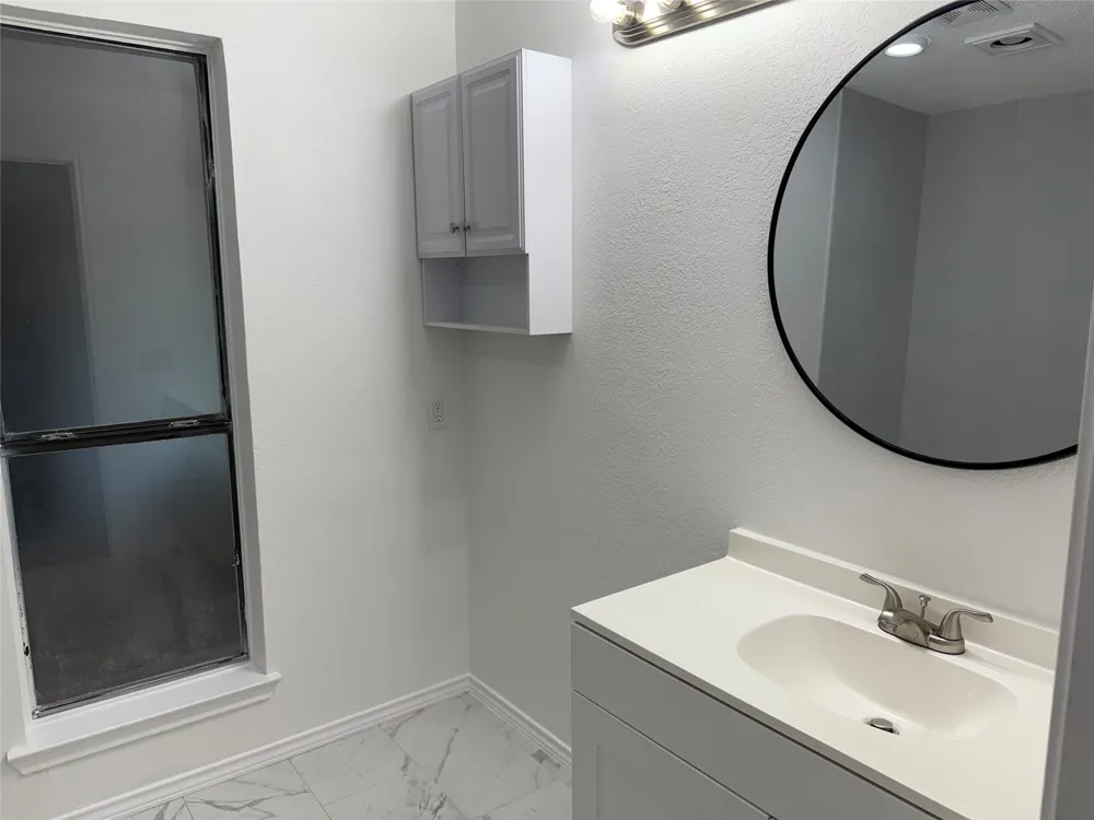 206 E Ridgegate Drive Garland, TX 75040