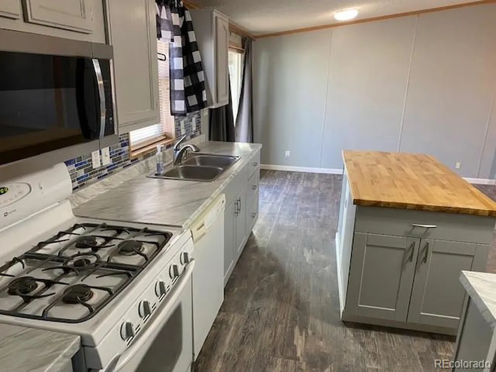 15758 Deerfield Street Sterling, CO 80751