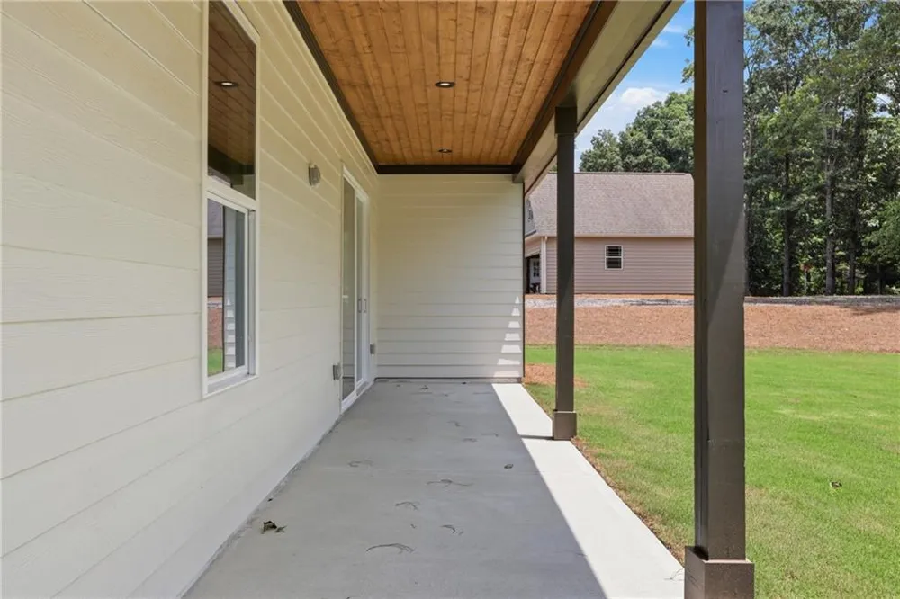 7604 Fern Lane Lula, GA 30554