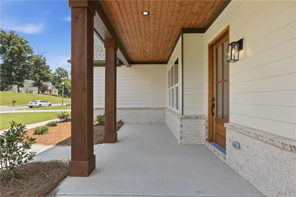7604 Fern Lane Lula, GA 30554