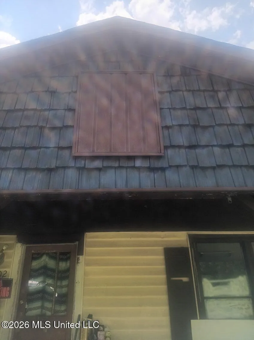 302 3rd Avenue Meridian, MS 39301