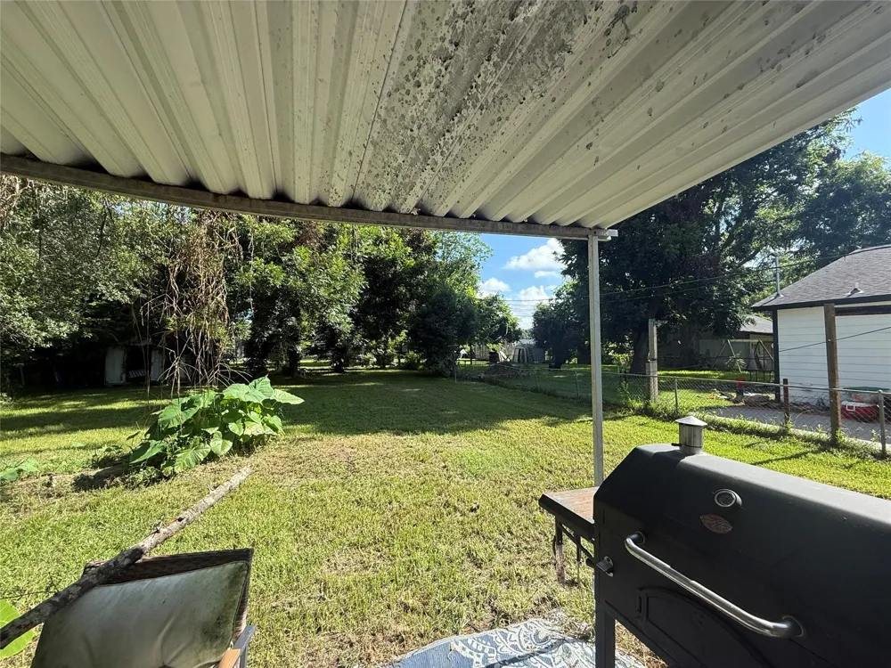 725 Kyle Street Angleton, TX 77515