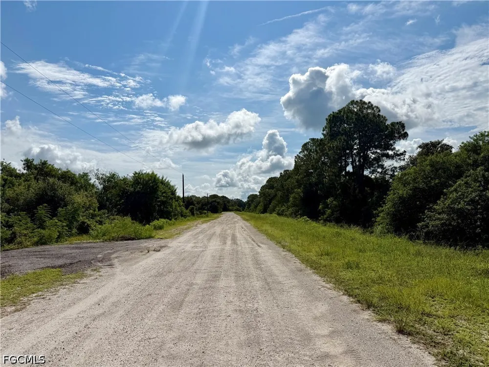 Pine Cone Avenue Clewiston, FL 33440