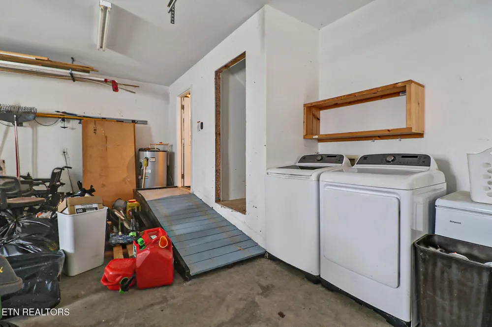 246 Autumn Drive Crossville, TN 38571