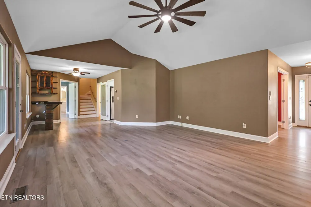 246 Autumn Drive Crossville, TN 38571