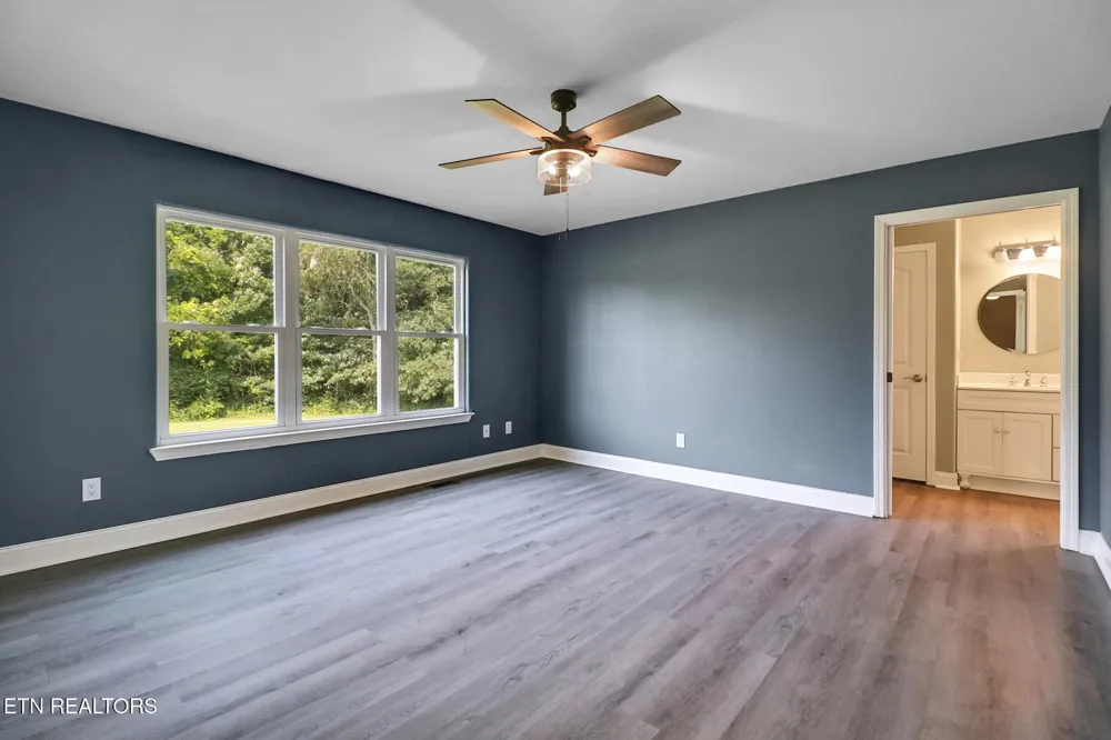 246 Autumn Drive Crossville, TN 38571