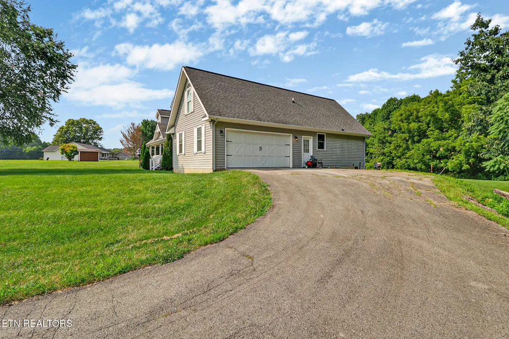246 Autumn Drive Crossville, TN 38571
