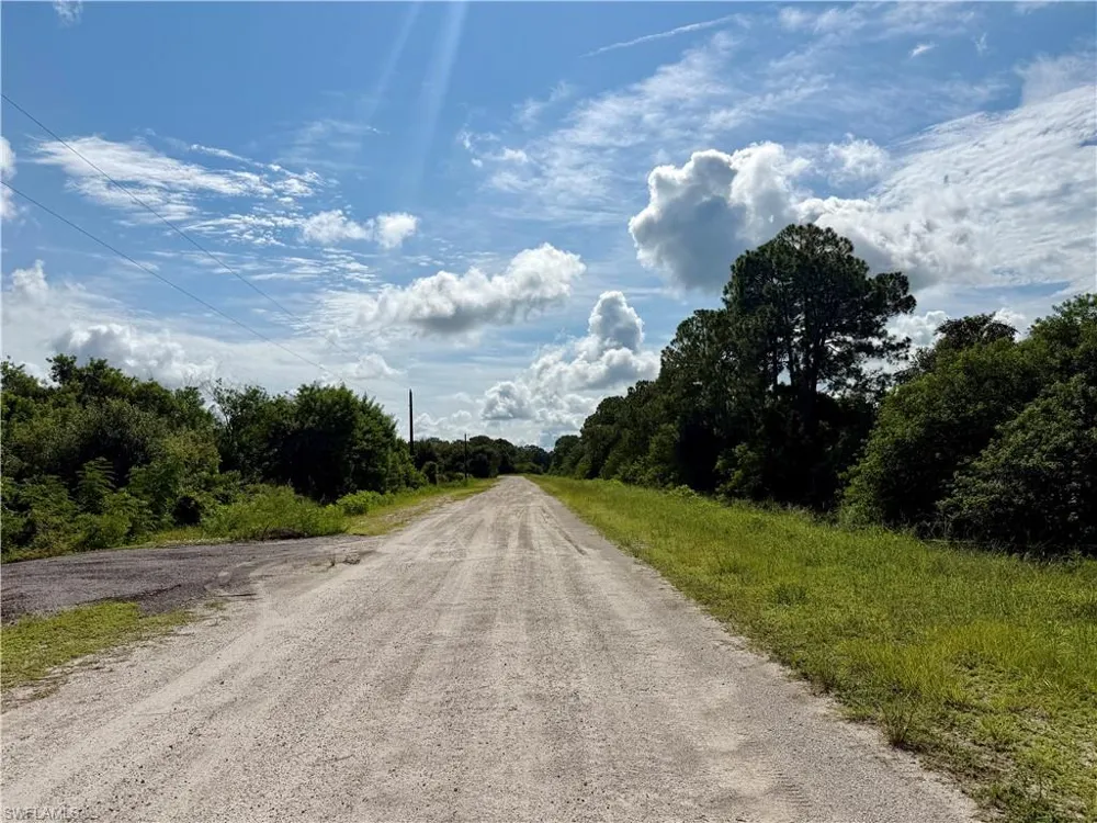 857 Pine Cone Avenue Clewiston, FL 33440