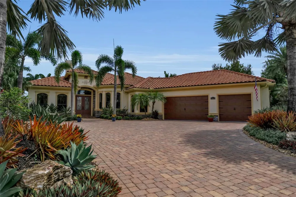 15114 LINN PARK TERRACE Lakewood Ranch, FL 34202