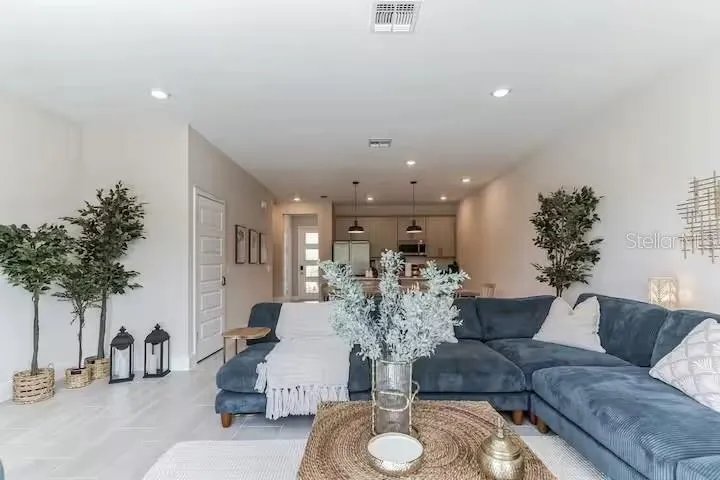 7842 SPECTRUM DRIVE Reunion, FL 34747