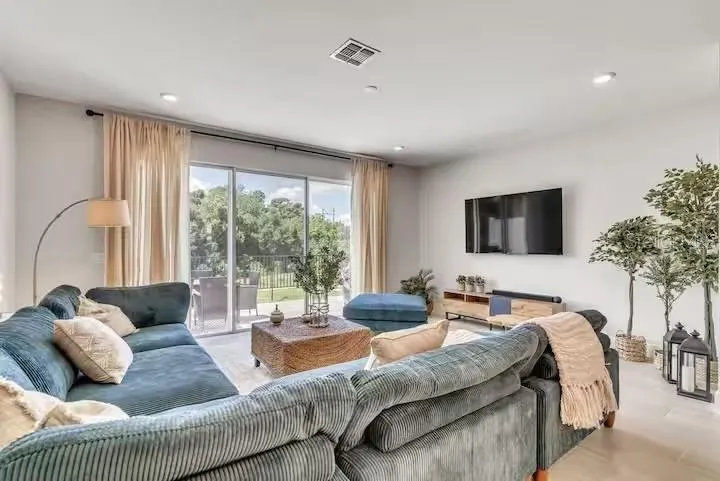 7842 SPECTRUM DRIVE Reunion, FL 34747