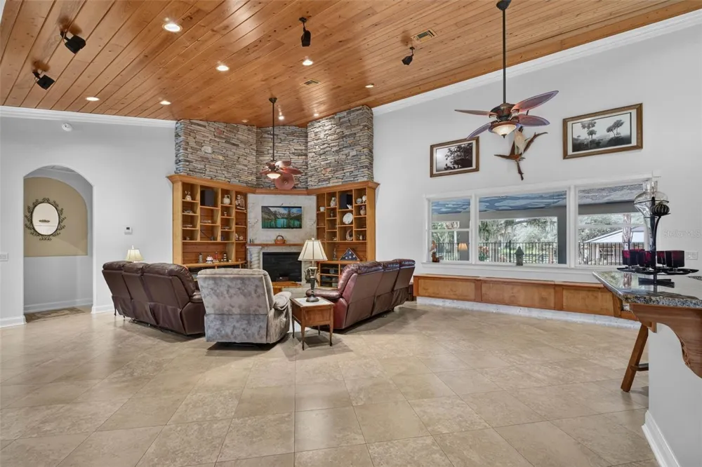 13342 W LAKE YALE ROAD Umatilla, FL 32784