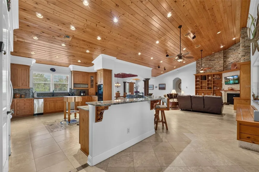 13342 W LAKE YALE ROAD Umatilla, FL 32784