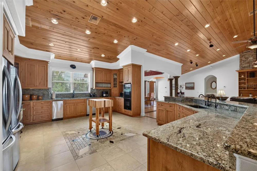 13342 W LAKE YALE ROAD Umatilla, FL 32784