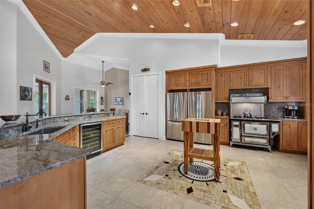 13342 W LAKE YALE ROAD Umatilla, FL 32784