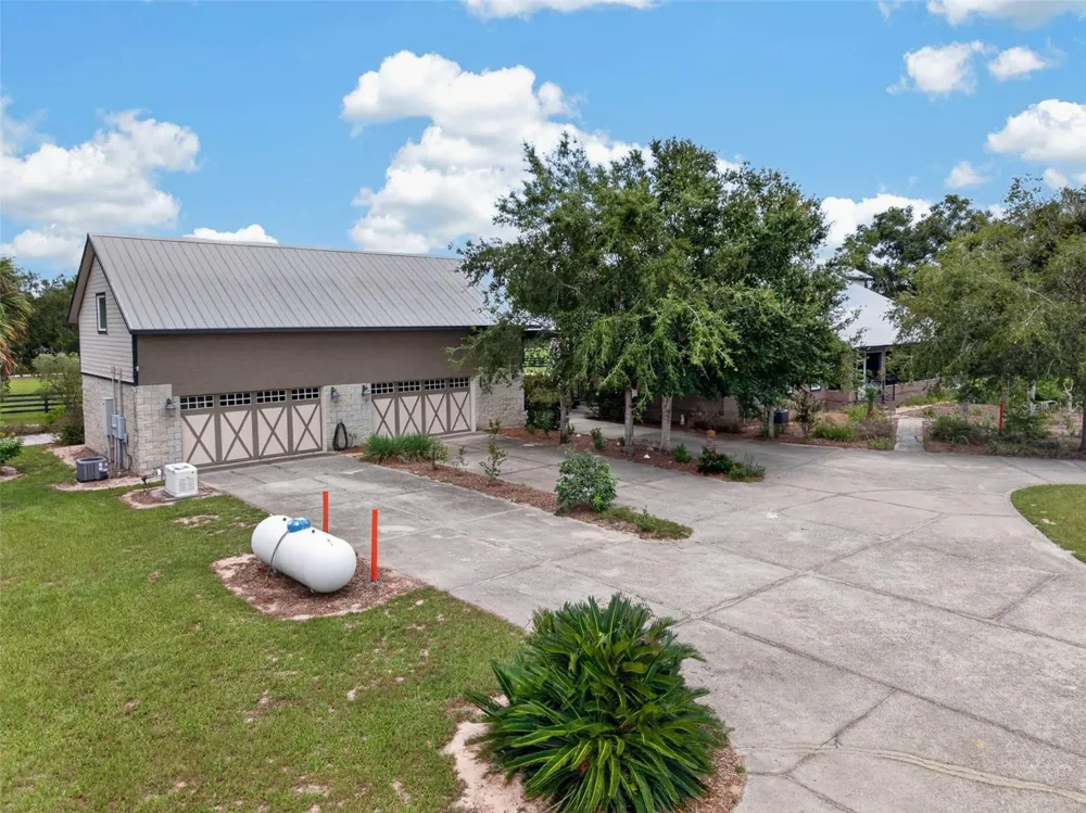 13342 W LAKE YALE ROAD Umatilla, FL 32784