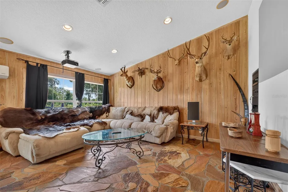 13342 W LAKE YALE ROAD Umatilla, FL 32784