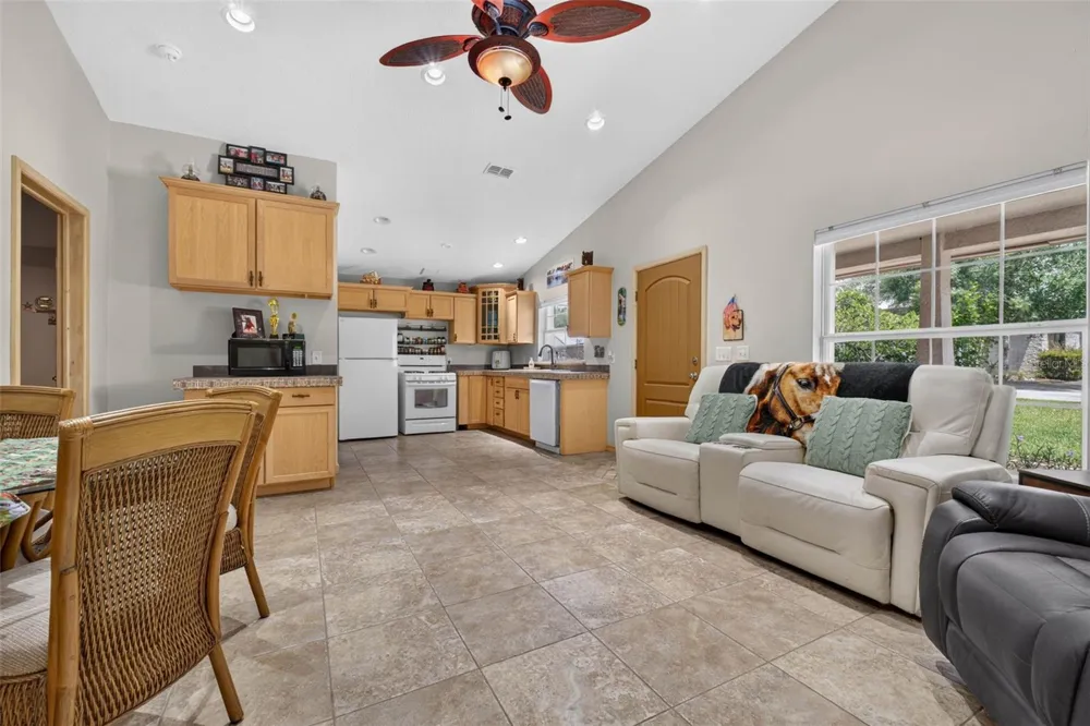 13342 W LAKE YALE ROAD Umatilla, FL 32784