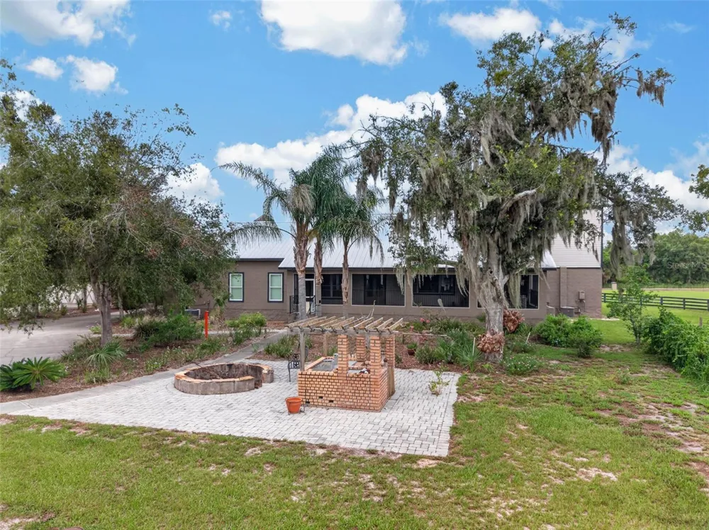 13342 W LAKE YALE ROAD Umatilla, FL 32784