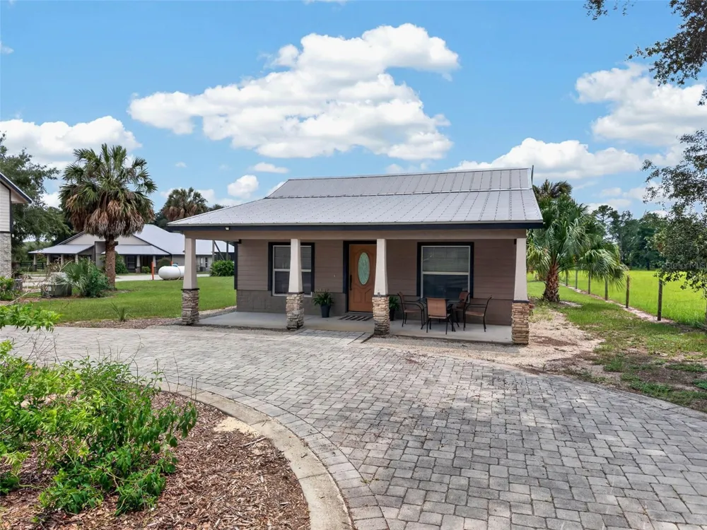 13342 W LAKE YALE ROAD Umatilla, FL 32784