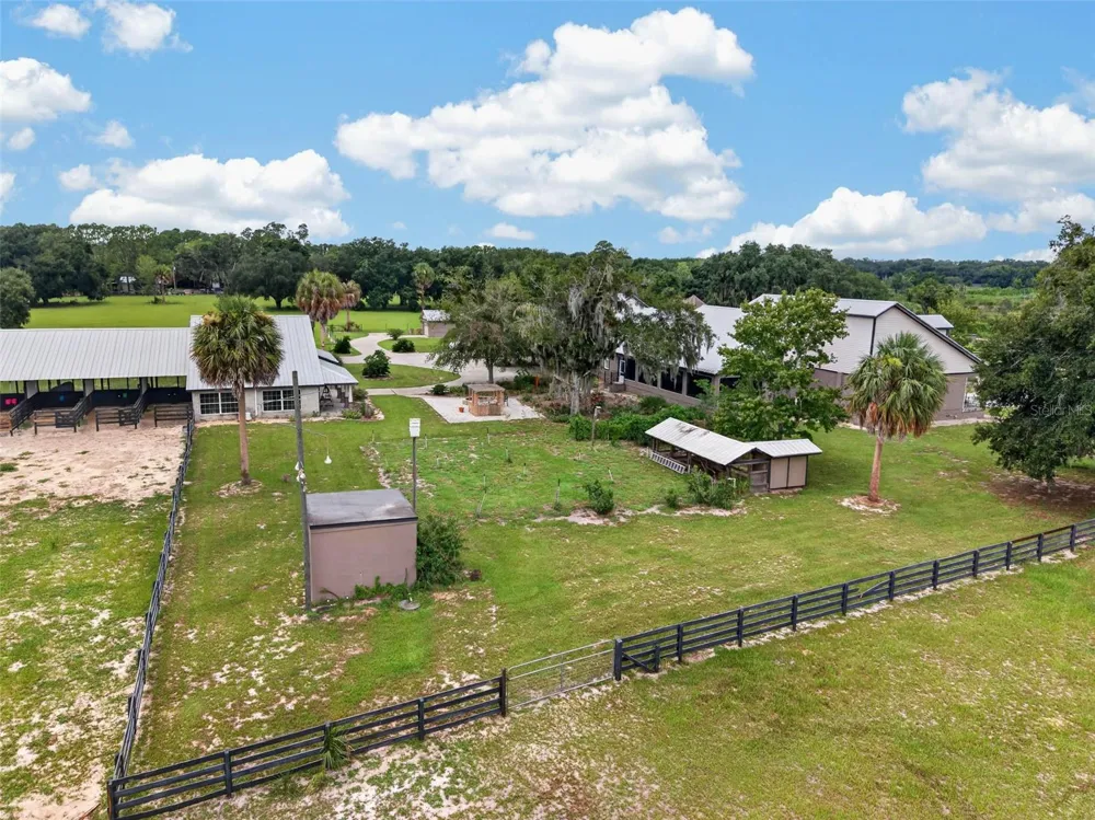 13342 W LAKE YALE ROAD Umatilla, FL 32784