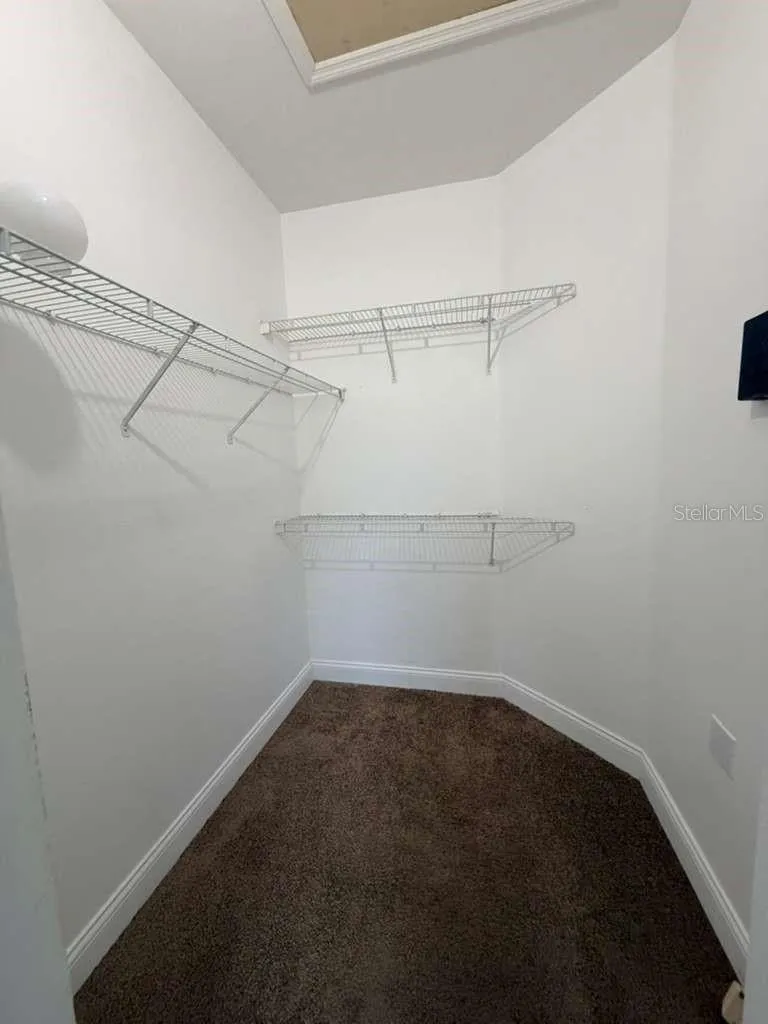 6413 ASTOR VILLAGE AVENUE #303 Orlando, FL 32835