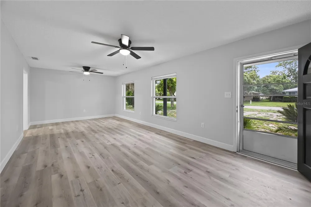2390 NORTHLAND ROAD Mount Dora, FL 32757