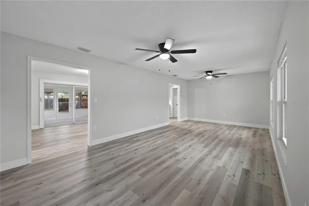2390 NORTHLAND ROAD Mount Dora, FL 32757