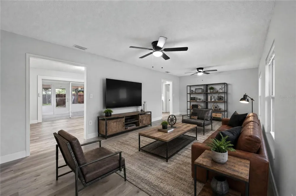 2390 NORTHLAND ROAD Mount Dora, FL 32757