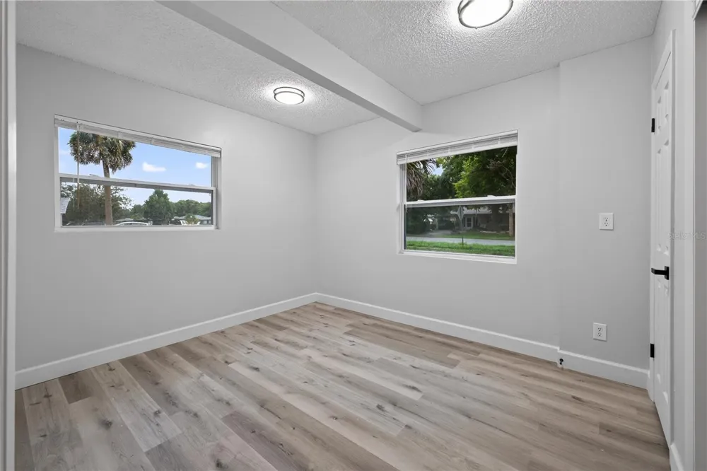 2390 NORTHLAND ROAD Mount Dora, FL 32757